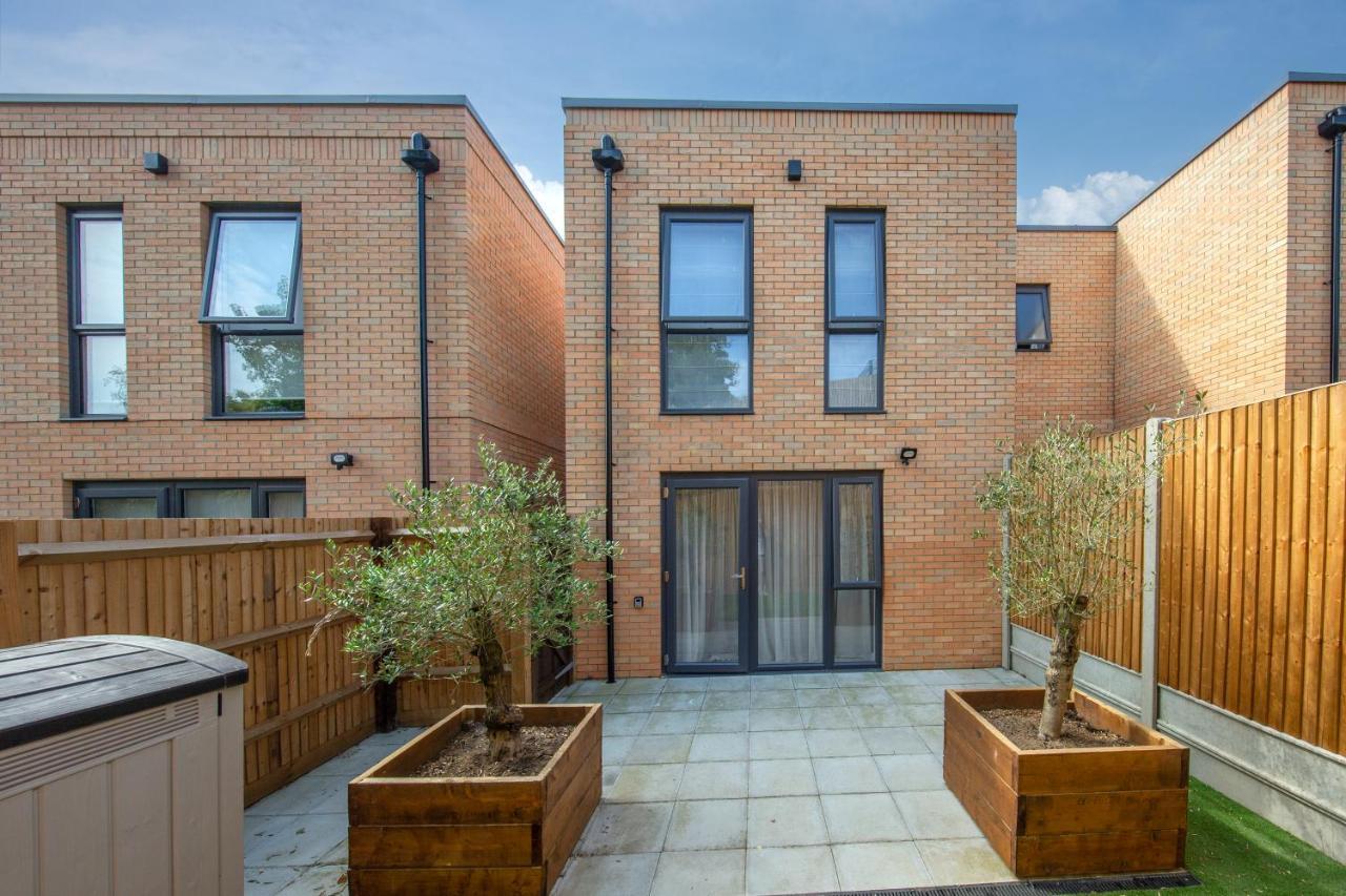 Villa Cozen Edgware Exterior foto